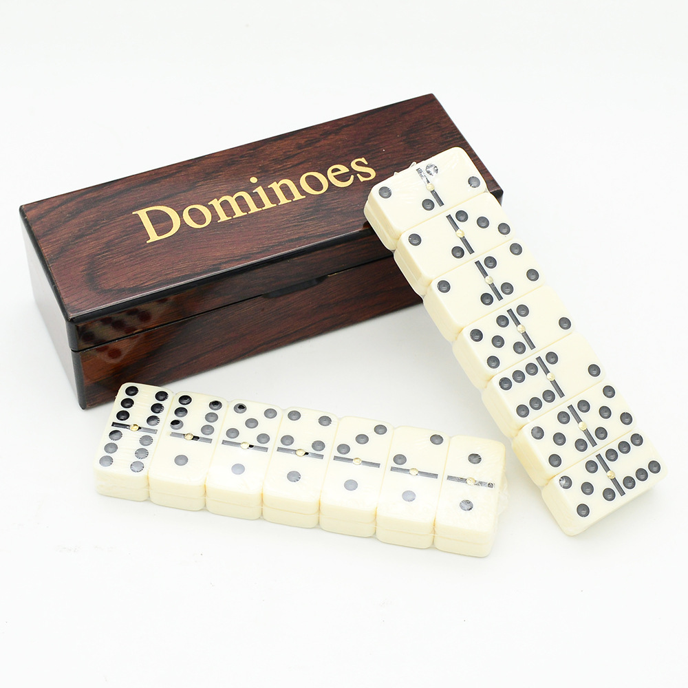 Set di 28 Pezzi di Domino in R - Woodworking Game recensione e prezzo